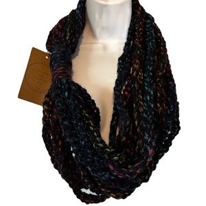 Willow And The Wolf Navy & Multicolor Variegated Braided Chain Handcrafted Cowl